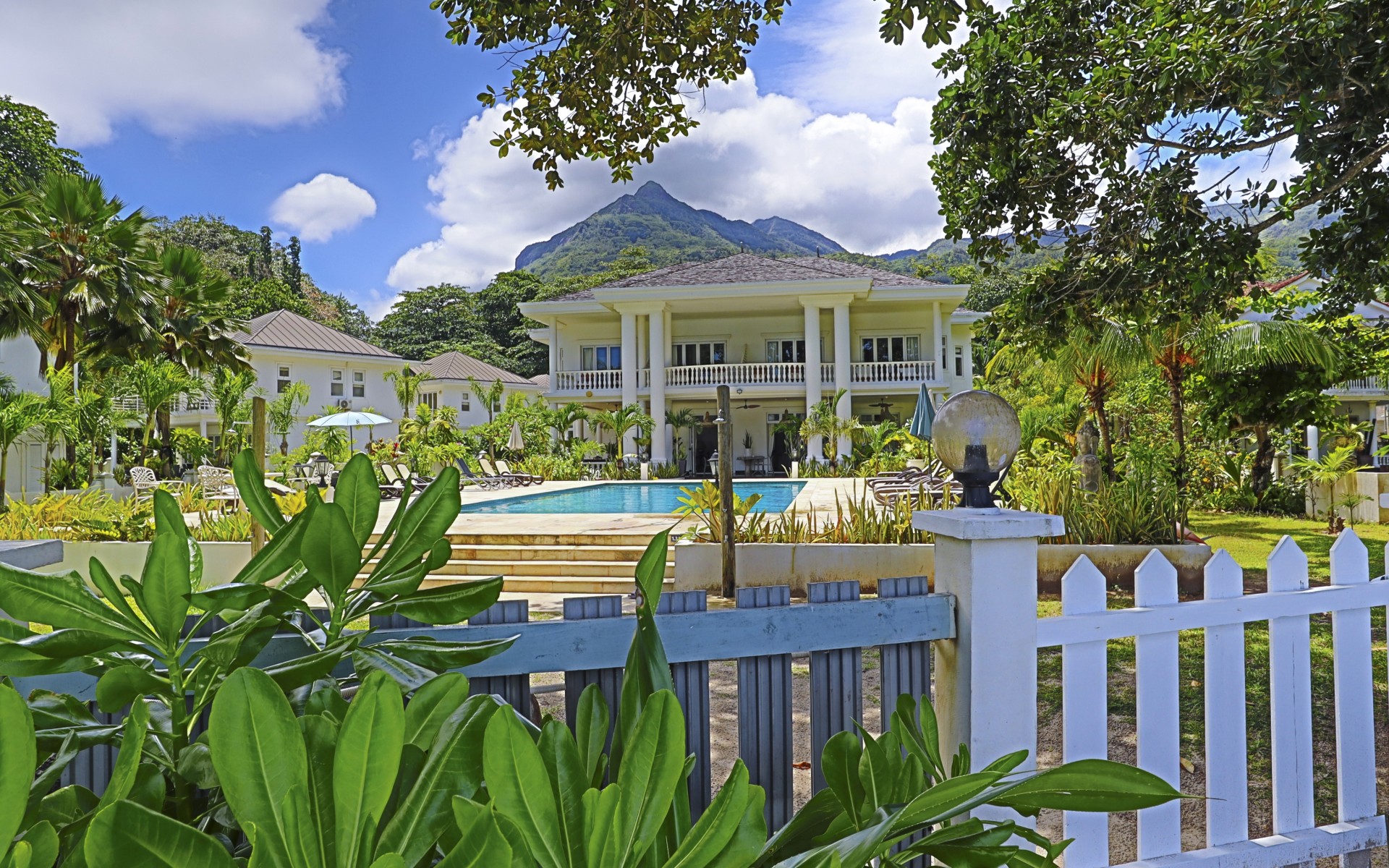 Chateau Elysium | Boutique guesthouse and private villas on Beau Vallon ...