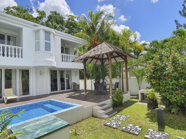 Chateau Elysium | Boutique guesthouse and private villas on Beau Vallon ...